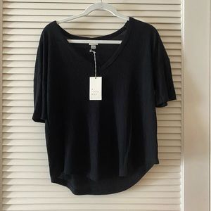 Short Sleeve V-Neck Ribbed Top